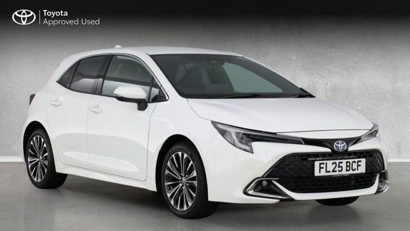 Toyota Corolla Design 1.8 Hb White #4
