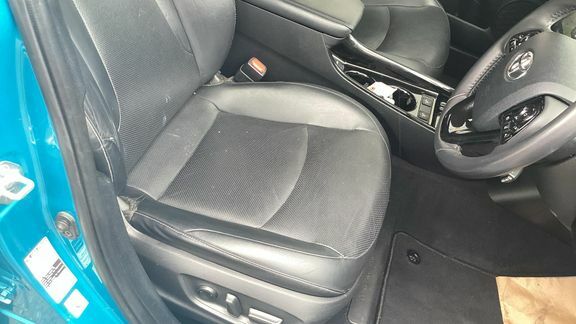 Toyota Prius 1.8 Vvt-h 8.8 Kwh Excel Hatchback Plug- #17