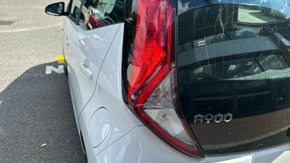Toyota Aygo X X-trend White #21