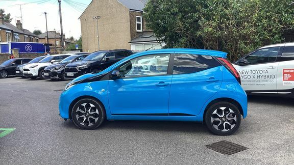 Toyota Aygo X X-trend Vvt-i White #24