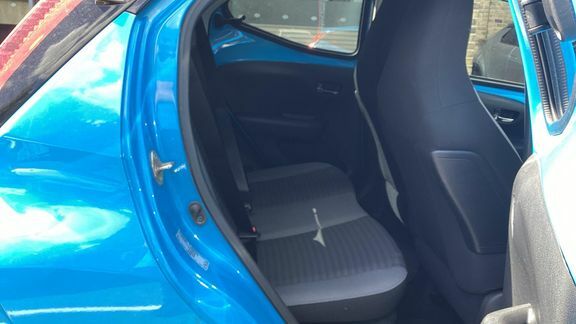 Toyota Aygo X X-trend Vvt-i White #8