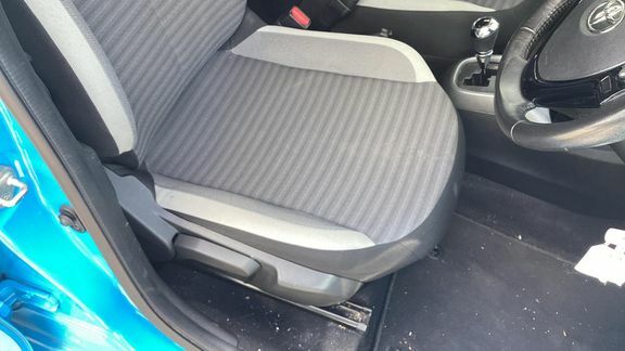 Toyota Aygo X X-trend Vvt-i White #17