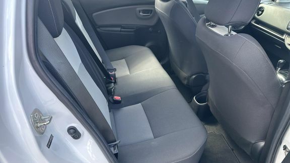 Toyota Yaris 1.5 Vvt-i Icon Tech Red #8