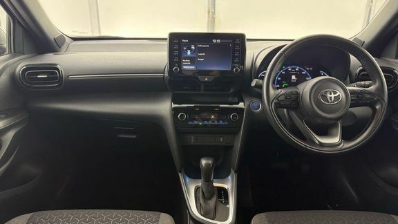 Toyota Yaris Cross Yaris Cross Design Fwd VA22JHU White #6