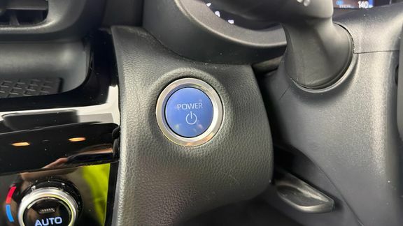 Toyota Yaris Cross Excel Silver #32