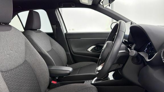 Toyota Yaris Cross Excel Silver #28