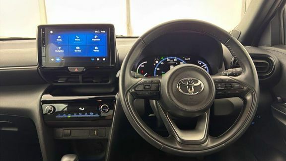 Toyota Yaris Cross Excel Silver #7