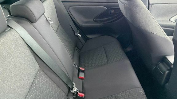 Toyota Yaris Cross Excel Silver #8