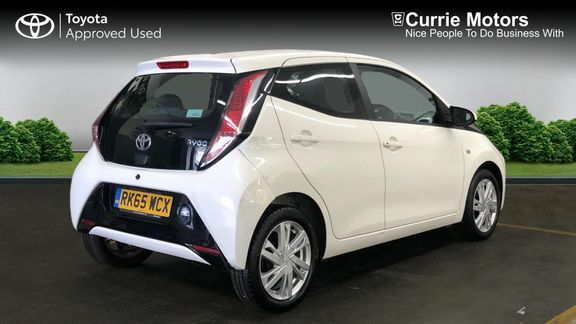 Toyota Aygo 1.0 Vvt-i X-pression X-wave X-shift Euro 5 Eur White #2