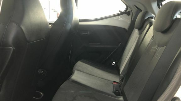 Toyota Aygo 1.0 Vvt-i X-play X-shift White #15