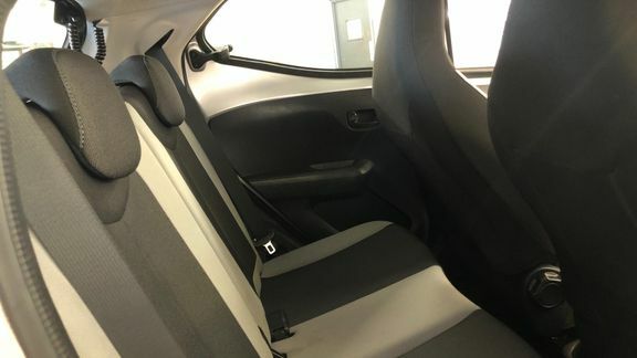Toyota Aygo X X-play Vvt-i Grey #8