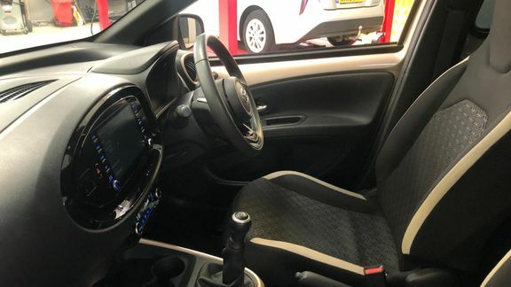 Toyota Aygo X Edge Manual Beige #5