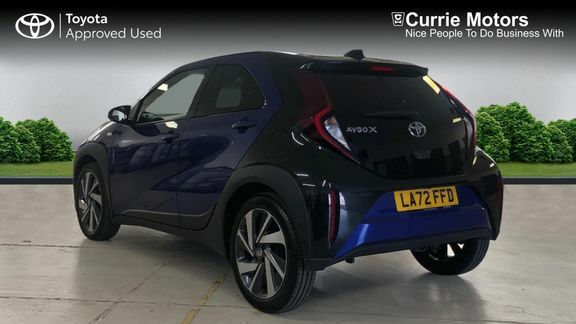 Toyota Aygo X Edge Automatic Blue #4