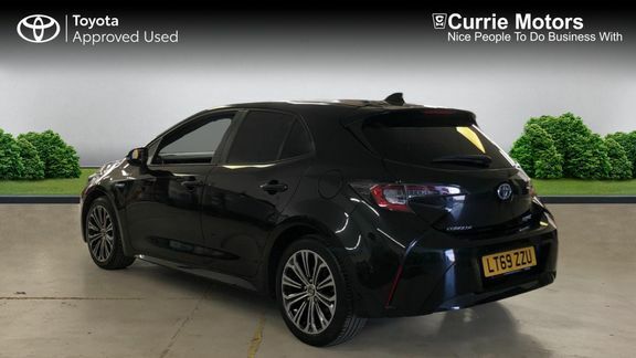 Toyota Corolla Design 1.8 Hybrid Hb Trk Black #4