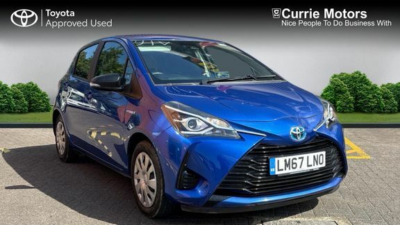 Toyota Yaris Active Hybrid Blue