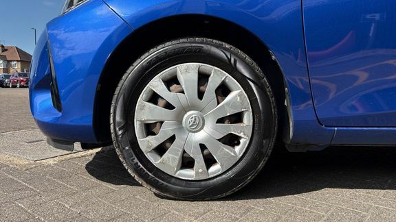 Toyota Yaris 1.5 Vvt-h Excel E-cvt Euro 6 S S Grey #25