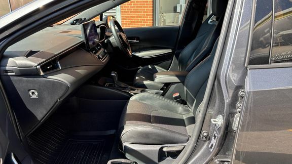 Toyota Corolla Excel 1.8 Ts Panoramic Roof Grey #5
