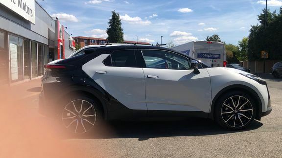 Toyota C-Hr 1.8 Hybrid Design Cvt White #22