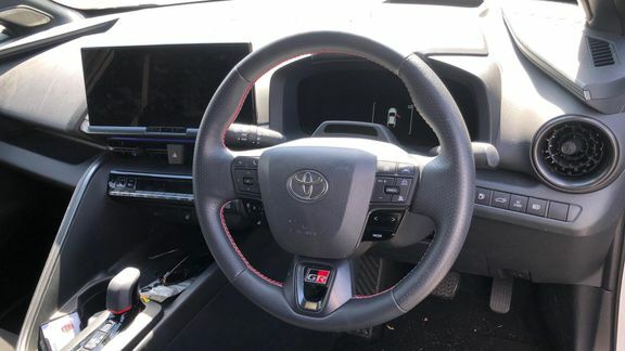 Toyota C-Hr Gr Sport 2.0 Fwd Phev, Safe Pp Grey #6