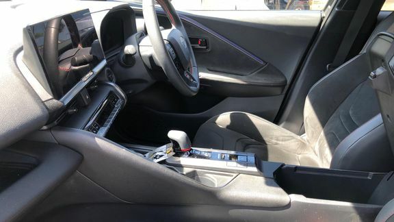 Toyota C-Hr Gr Sport 2.0 Fwd Phev, Safe Pp Grey #5