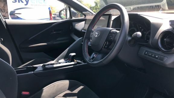 Toyota C-Hr 1.8 Hybrid Design Cvt White #12