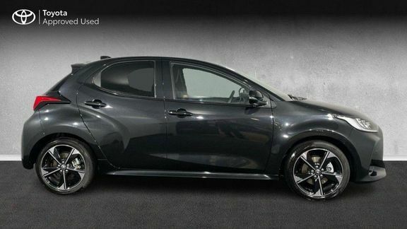 Toyota Yaris Excel Black #5