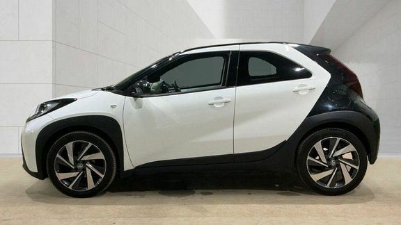 Toyota Aygo X Edge Manual BC23FCO White #6