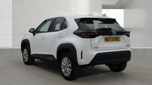 Toyota Yaris Cross 1.5 Vvt-h Icon E-cvt Euro 6 Ss White #3