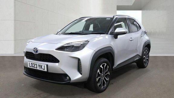 Toyota Yaris Cross Design Fwd Silver #3