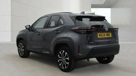 Toyota Yaris Cross 1.5 Vvt-h Design E-cvt Euro 6 Ss Grey #3