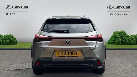 Lexus UX F Sport Design Silver #5