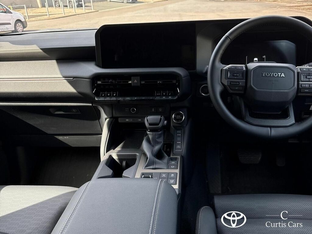Toyota Land Cruiser 2.8D Mhev Invincible 4Wd Euro 6 Ss Lw Black
