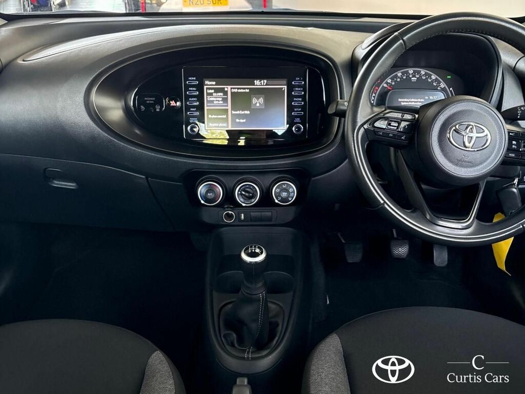Toyota Aygo X 1.0 Vvt-i Pure Euro 6 Ss White #2
