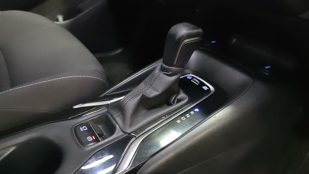 Toyota Corolla Icon Tech Black #5