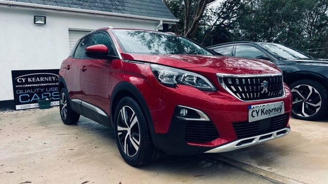 Peugeot 3008 Puretech Allure Suv Red #2