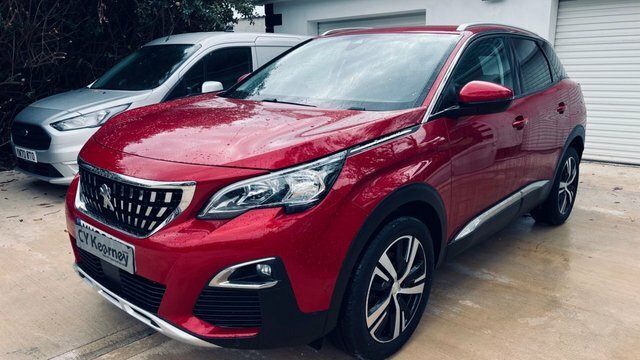 Peugeot 3008 Puretech Allure Suv Red #6