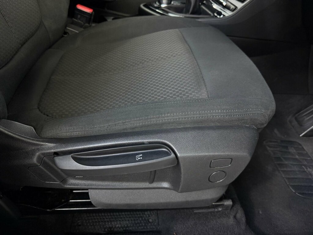BMW 2 Series Gran Tourer 1.5 218I Sport Mpv 140 Ps Beige #18