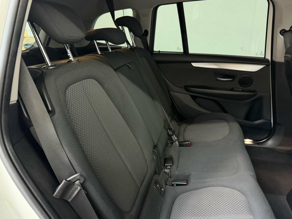 BMW 2 Series Gran Tourer 1.5 218I Sport Mpv 140 Ps Beige #25