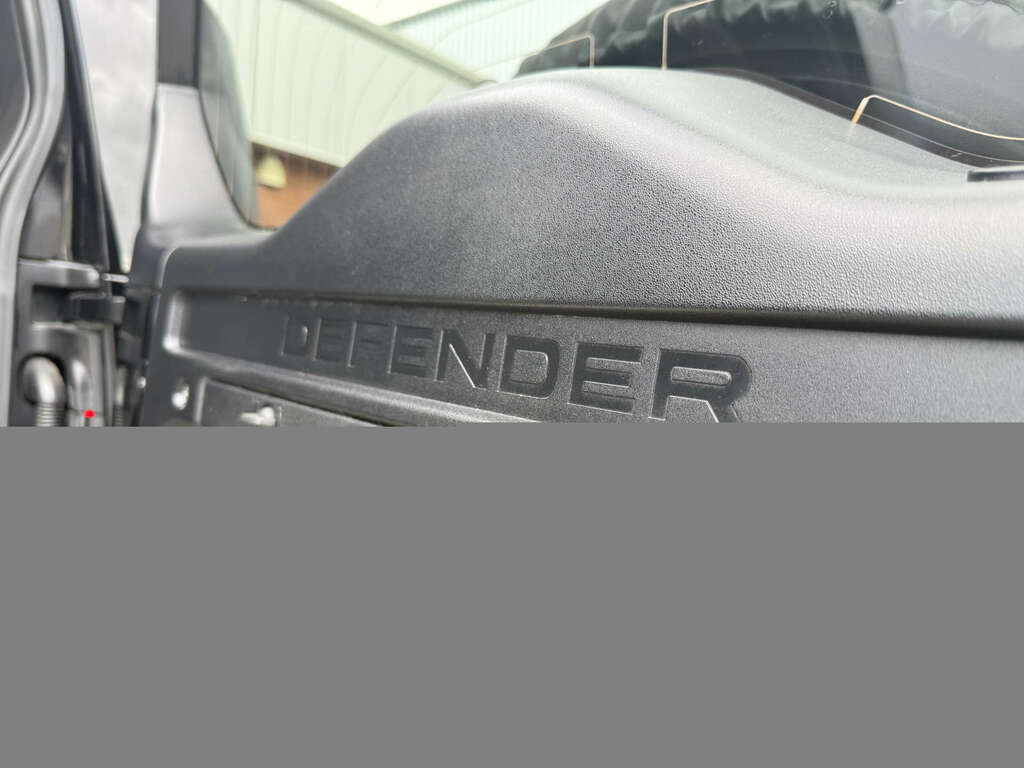 Land Rover Defender 3.0 Defender X-dynamic Hse D Mhev 4Wd Black #3
