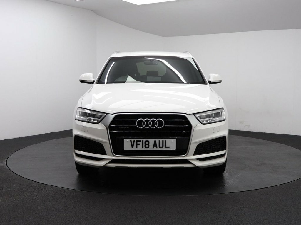Audi Q3 2L S Line Edition VF18AUL White #4