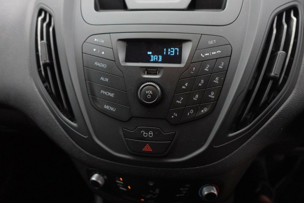 Ford Tourneo Courier 1.5L Zetec Silver #2