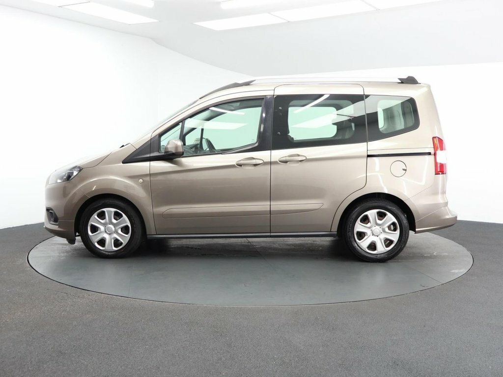 Ford Tourneo Courier 1.5L Zetec Silver #6