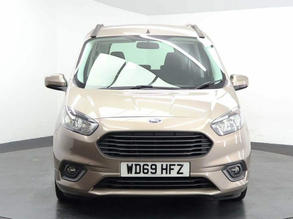 Ford Tourneo Courier 1.5L Zetec Silver #4