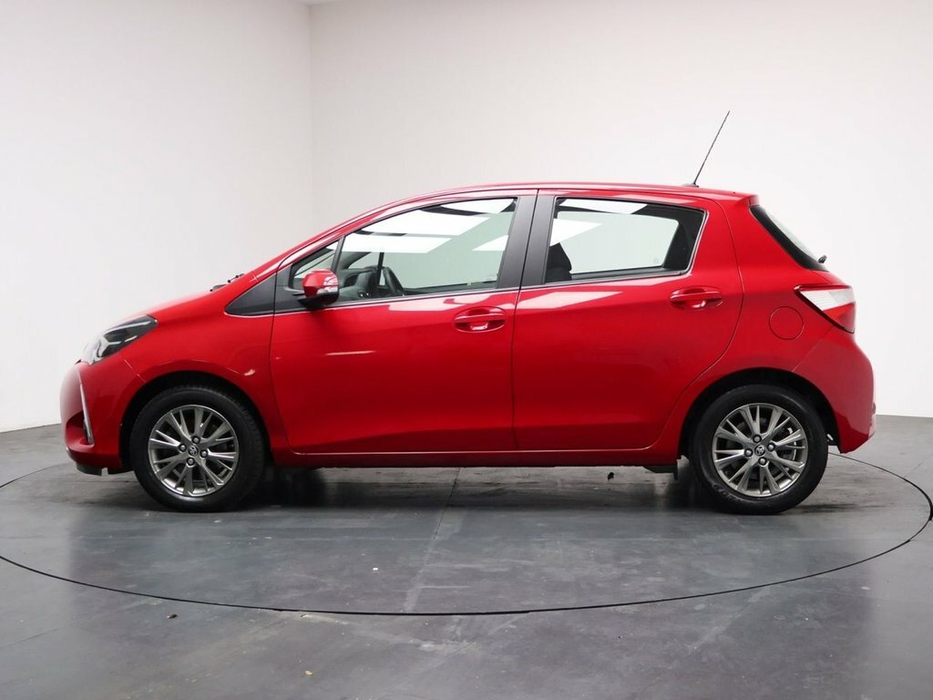 Toyota Yaris 1.5L Icon CP68GXE Red #6