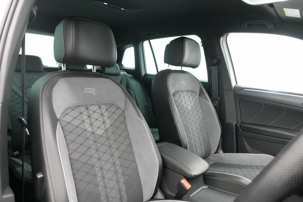 Volkswagen Tiguan 1.5L R-line NC23XVL White #2
