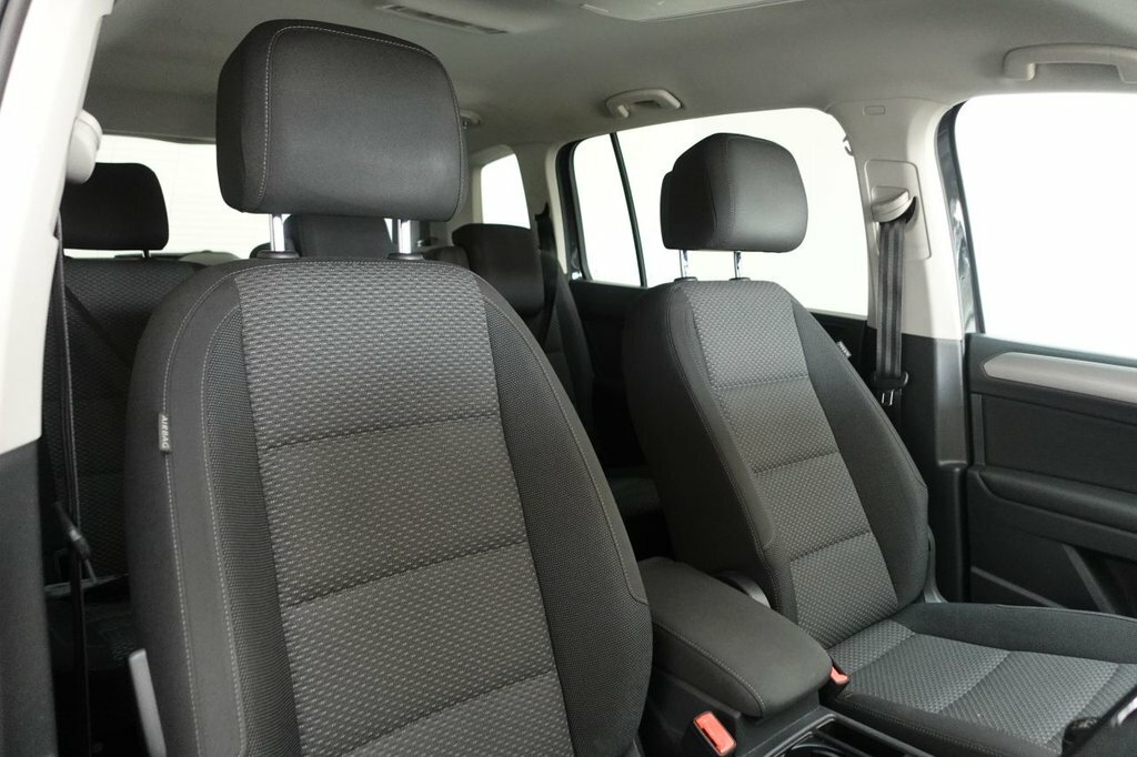 Volkswagen Touran 2L Se Grey #3