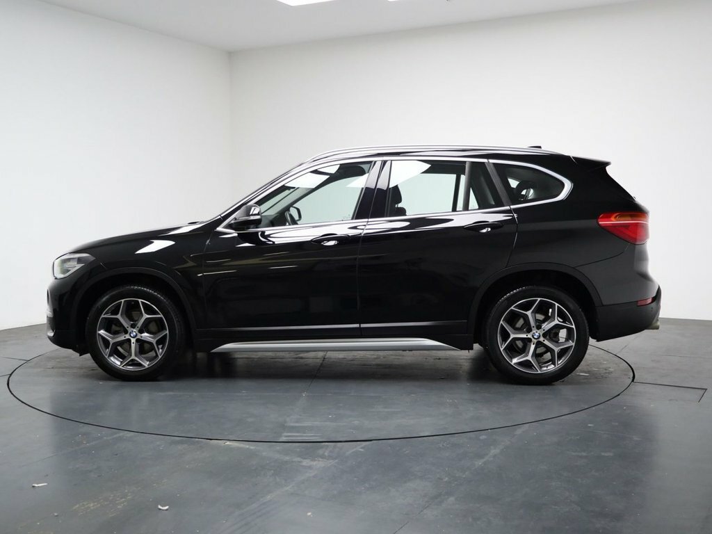 BMW X1 1.5L Xline Black #6