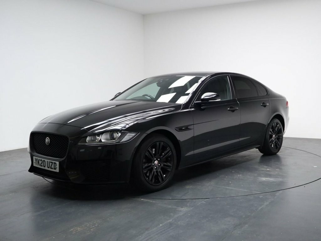 Jaguar XF 2L Chequered Flag Black #5