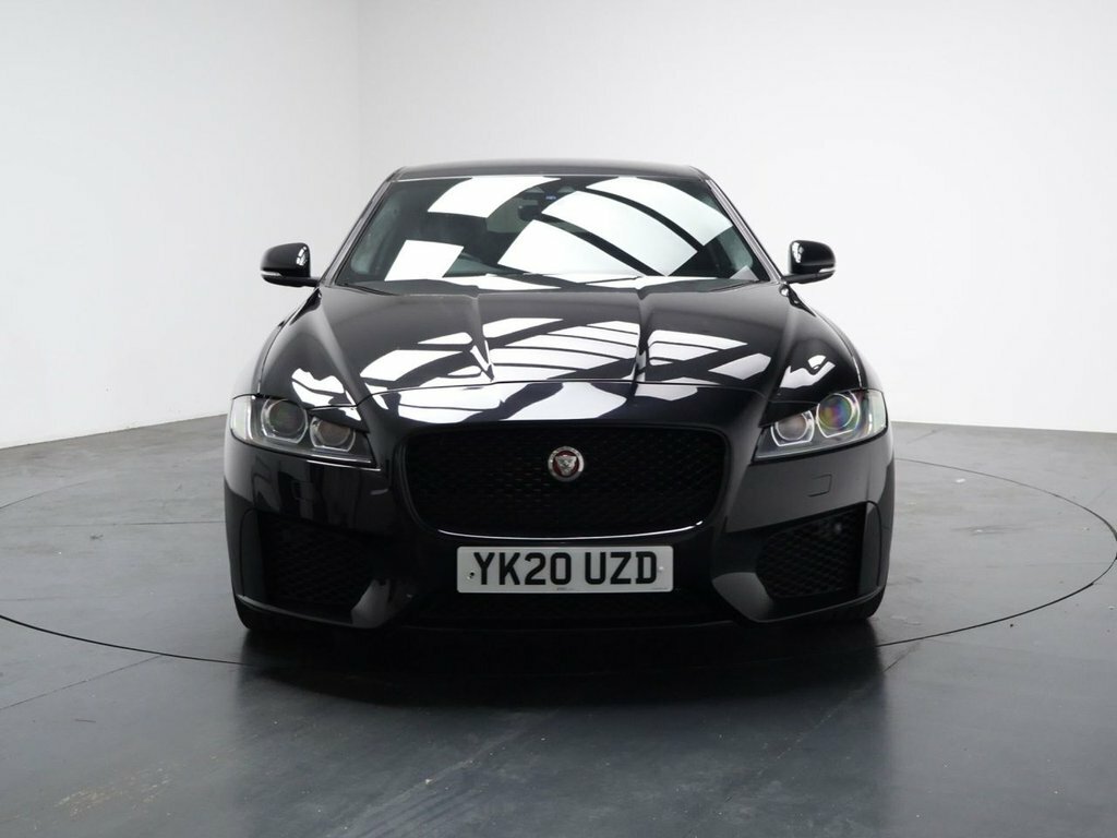 Jaguar XF 2L Chequered Flag Black #4