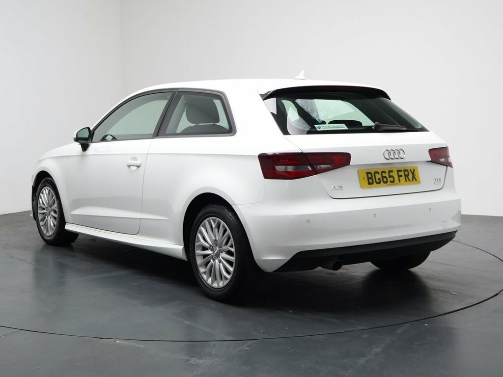 Audi A3 1.6L Se Technik White #6